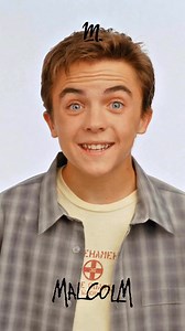 Les stars de Malcolm ont bien grandi !Envie de replonger dans cette série culte ? Malcolm c'est dispo en replay sur Gulli 📺. 1 mois gratuit de live et de replays avec le code F662V6, à activer sur le lien en bio (molotov.tv/promo) 🎬 | Molotov