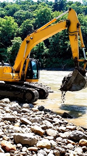 EXTREME POWER: Mega Machines Crushing Everything in Their Path | Mega Machines