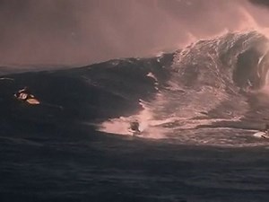 Super Huge, Super Slow-mo, Jaws comes to life. Stop and take it in.