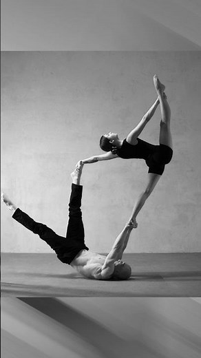 🇺🇦 Model poses for photoshoot📸 Acrobatics. Models Svetlana and Alexey
