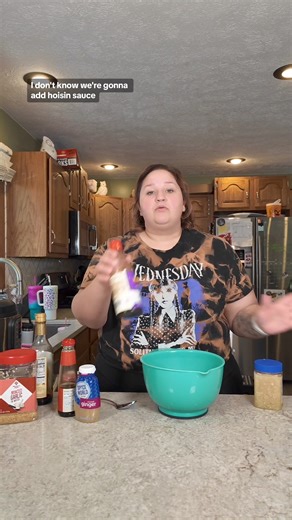 #AggressiveTutorials #AggressiveTutorialLady #AggressiveCookingShow #AggressiveCookingTutorials #Aggrecipes #honeygarlicchicken #sweetspicychickenstirfy #crunchychickenstirfry #chilionioncrunch | Applesauceandadhd