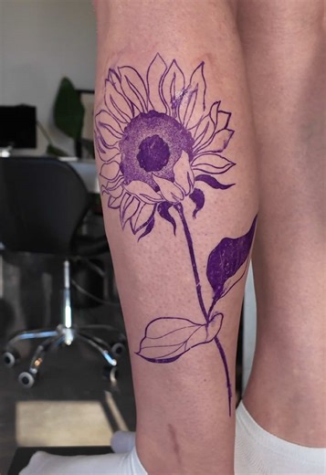 Sunflower tattoo #tattooideas #flowertattoo #tattooinspiration #stencilpeel