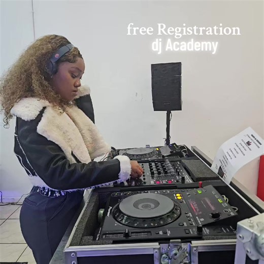 Join Our DJ School for Free Registration and Lessons