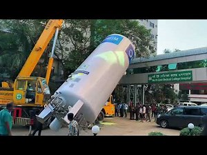 😱 Massive Medical Oxygen Tank Installation at Hospital | Heavy Crane Operation & Setup”😱 #medical