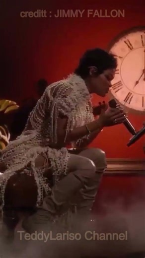 Captivating Climax: Solo & Duet in Vintage Setting