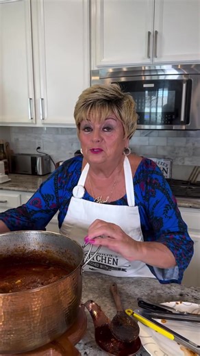 Comment “recipe” and I’ll send you my Meatballs! 🍝🇮🇹 in your DMs so check! This sauce is the heart of every Italian meal, simmered low and slow for rich, deep flavor. I start with San Marzano tomatoes, fresh herbs, and a splash of red wine to elevate the taste. Let it bubble away for hours, allowing all those incredible flavors to meld together. Serve it over your favorite pasta or use it as a base for my beloved meatballs. Trust me, this sauce will warm your heart and home. Buon Appetito! 🇮