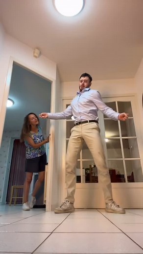 Hugo Hilaire on Instagram: "DIIIIVE IN IT 🕺🏼💃 #dance #reel"