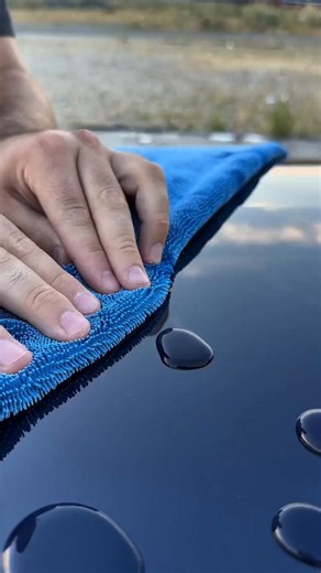 Towel capillary in action