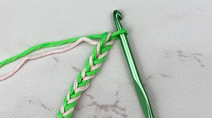 3.1K views · 17 reactions | How to Crochet Two Color Braided Cord? Will be nice use this cord for loops, straps and small handles and is a great alternative to a plain chain. #crochetlessons #crochetcord | Crochet Bureau: patterns, tutorials | Facebook