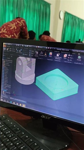 kegunaan dari fitur grounded pada assembly di inventor autocad