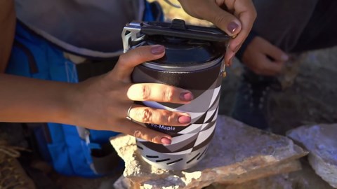 Fire-Maple Fixed Star 2 Backpacking and Camping Stove System - Outdoor Propane Camp Cooking Gear, Portable Pot/Jet Burner Set, Ideal for Hiking, Trekking, Fishing, Hunting Trips and Emergency Use