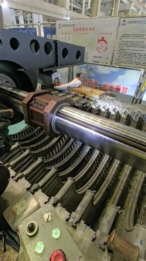 JOYSUNG TDG200 Line Boring performs on-site removal of turbine cylinder sealing trips