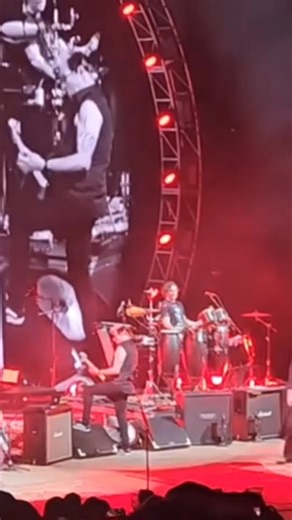 Thr Offspring - Beheaded (Live in 2023) #theoffspring #punk #punkmetalsongs #fyp #CapCut