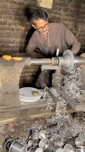 Who can make cooking utensils with such skill? Art meets function! #reels #utensils #shorts