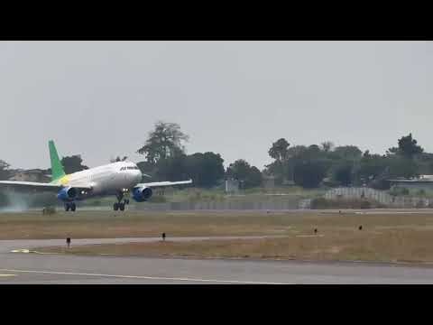 Landing at Léon MBA International Airport 🛬of Fly Gabon🇬🇦🦜 Airbus A320-232 (ZS-GAB)✈