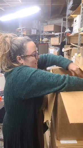 9.6K views · 226 reactions | Quick 10-Minute #Vinyl #Unboxing | Spin Me Round | Facebook