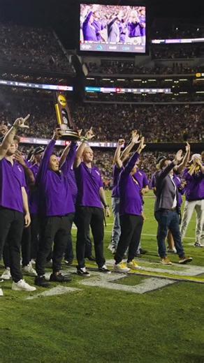Tiger Stadium Roar For The Champs 🙌 | LSU Baseball