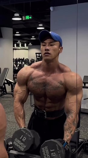 Muscle Handsome Men: Fitness and Motivation