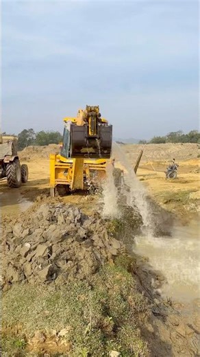 Jcb tractor loading funny video 🤗#jcbbaba #jcb3dx #jcblovers #jcb #jcbvideo #shorts #youtubeshorts