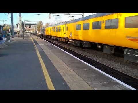 GBRf 73961 and 73962 work a PLPR Test Train through Bedford 17/11/25