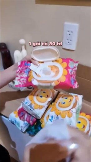 Thùng 10 gói khăn ướt Gấu 650gr HomeMy Plus không mùi, không paraben