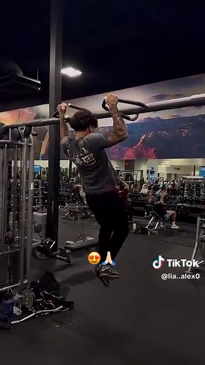 Alex Chino: Handsome Training Moments Captured