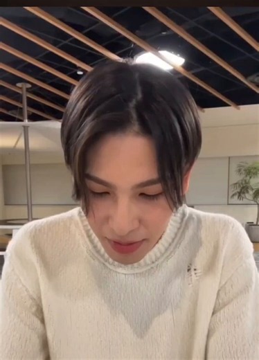 めめへの愛が溢れすぎてて尊いラウール成人式インライ😭✨もう3年も経ったんだねラウちゃん23歳の誕生日おめでとう👏✨本格的にめめラウ推しになったのってこの時ぐらいからだった気がするなぁ