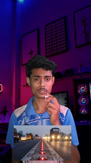 रोड पर लगा ये बिना लाइट के चमकता कैसे है ❓#new #viral #reels #shorts #new #youtube #viral #new #new