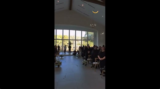 Dad wears Meta glasses to capture walking daughter down the aisle | Happily TV