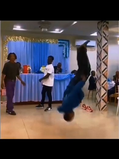 Who the best? #jabbawockeez #dancer #dance #breakdance #breakdancer