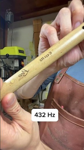 440 Hz Vs 432 Hz comparison - Sound sample and flutes by Leo