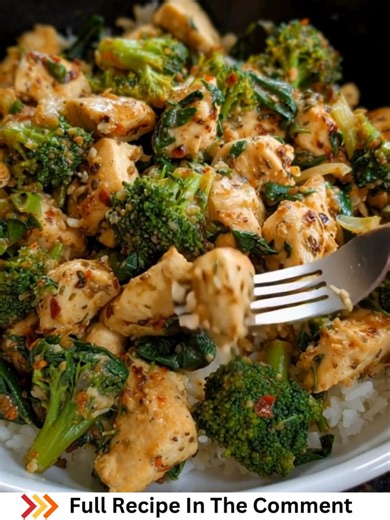 Garlic Chicken with Broccoli and Spinach | Homemade Recipes
