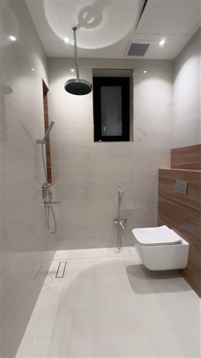 Washroom Tiles Design Ideas 🏠 #interiordesign #bathroom #tiles #bathroomtips