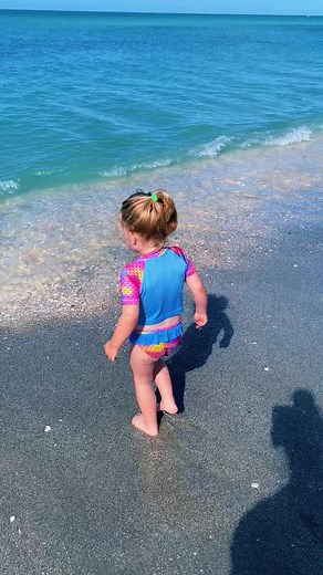 #beachgirl #venicebeach