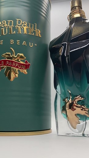 Le Beau Le Parfum by #jeanpaulgaultier 🏝️ With a Coconut, vanilla and woodines notes mixed in a bottle, it creates a perfect tropical fragrance to wear on summer parties ☀️ #summercologne #lebeauleparfum #lebeau #partyfragrances #bestsummerfragrances #fragrancereview