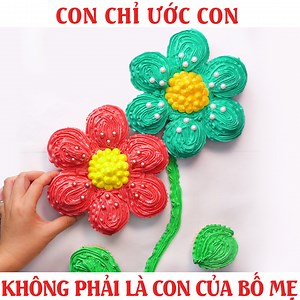 1.4M views · 61K reactions | Xung quanh tôi bỗng tối sầm lại, tôi tự hỏi liệu bà ấy có phải mẹ tôi ko, bởi vì một người mẹ thật sự sẽ chẳng bao giờ buông ra những lời lẽ cay độc như vậy. © Bản quyền của video này thuộc về YumUp& POPS © The copyright of this video belongs to YumUp& POPS | Tâm Hồn Ăn Uống | Facebook