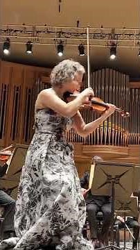 Hilary Hahn performs Sibelius Violin Concerto, 3rd movement (excerpt).