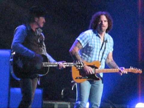 Brooks & Dunn - Neon Moon - Nashville
