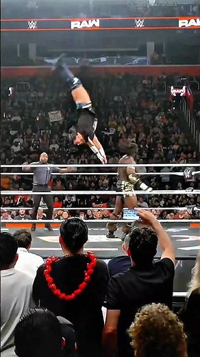 Brock Lesnar vs Omos