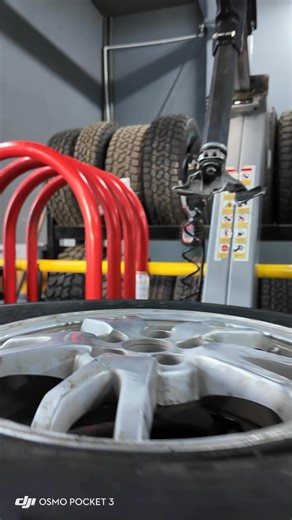 Toyo Observe GSI6 өвлийн дугуйн хэмжээс болон үнийн мэдээлэл 205/65 R15 280,000 төг 205/70 R15 340,000 төг 235/75 R15 500,000 төг 205/60 R16 250,000 төг 205/65 R16 300,000 төг 215/60 R16 320,000 төг 215/65 R16 350,000 төг 215/70 R16 460,000 төг 225/75 R16 505,000 төг 235/65 R16 490,000 төг 265/70 R16 520,000 төг 215/55 R17 400,000 төг 215/60 R17 430,000 төг 225/55 R17 420,000 төг 225/65 R17 445,000 төг 235/65 R17 480,000 төг 265/65 R17 580,000 төг 265/60 R17 480,000 төг 235/50 R18 550,000 төг 23