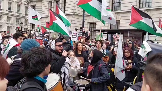 In addition, 35 MPs backed a PSC statement denouncing the police for their decison.Six MPs signed EDM 633 *after* the protest. This is shocking. See what they were backing."There is only one solution! Intifada revolution!" The red triangle means "I back Hamas". 5/14