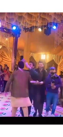 Rajabbutt Friend Sahzie Wading Mehndi Dance Profemnc party Night #rajabfamily #wading#sahzie#youtube