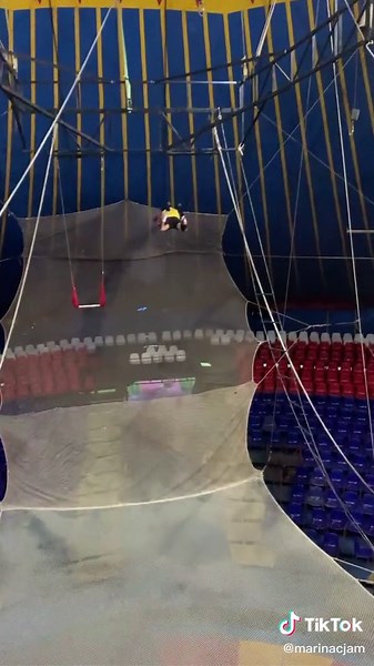 🎪🥰. #flyingtrapeze #trapeze #circus #foryou #foryoupage #fyp