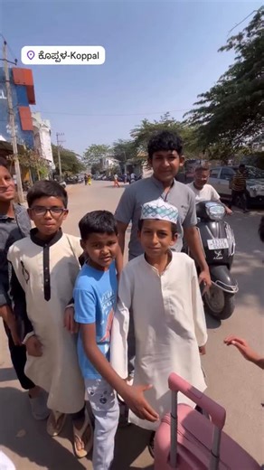 MK_Mustafa_37 on Instagram: "Koppal kids meet ...@mustafa_official37 😍❤️ #mkmustafa37 #ka37 #mk37 #koppal #gangavathi"