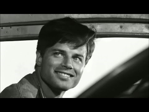 "From a Roman Balcony" (1960) Jean Sorel & Lea Massari