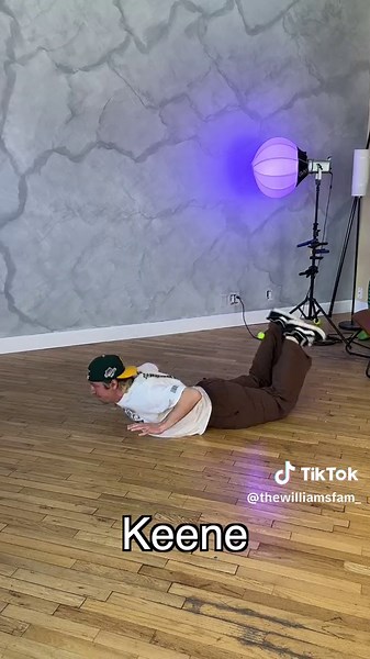 Seeing who can do the best worm 🪱🤣 with @Merrick | Worm Grunting