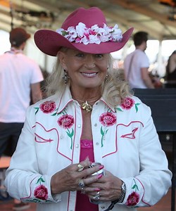 Lynn Anderson, singer of 'Rose Garden,' dies in Nashville