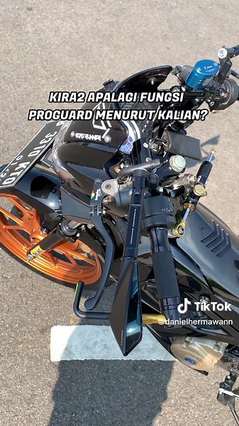 Pada tau gak sih apa fungsi utama dari Proguard ini? Cekidot di video gue ini ya guys! Check video2 gue lainnya di Instagram/ Channel Youtube gue Danielhermawan ya! 😎 #proguard #leverguard #aksesorismotor #satriamodifikasi #modif #satriaf150 #satriafumodifikasi #satriafu #ayago #zx25r #r15v3 #r15v4 #brembo #rizoma #racingboy #indonesia