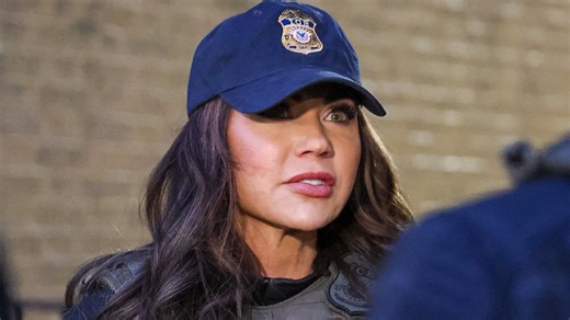 Kristi Noem visits migrant detention facility at Guantánamo