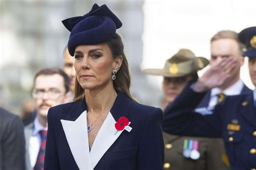 Princess of Wales lays wreath to mark Anzac Day